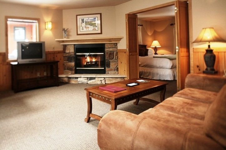 Highland House Restaurant - Mount Shasta, CA