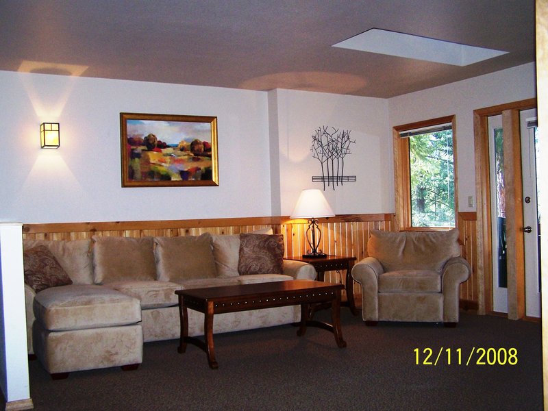 Highland House Restaurant - Mount Shasta, CA