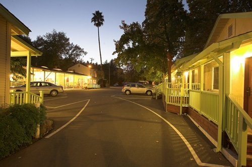 Euro Spa & Inn