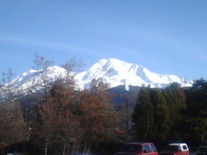 Oak Tree Inn & Penny's Diner - Dunsmuir, CA