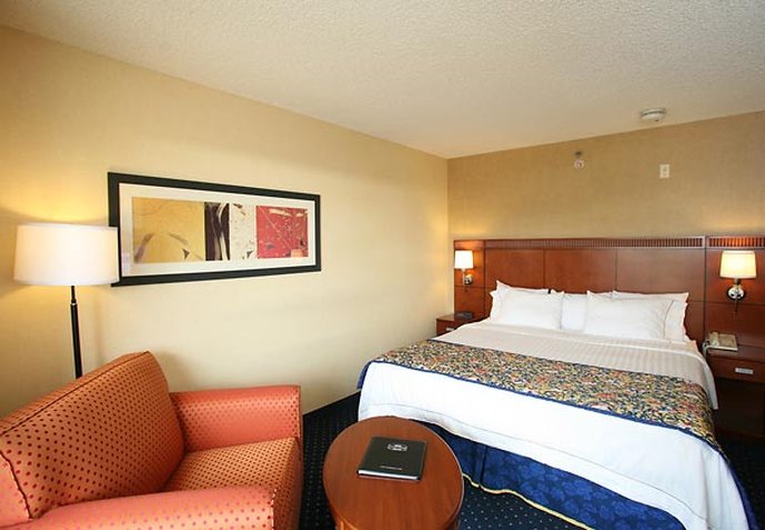 Courtyard By Marriott