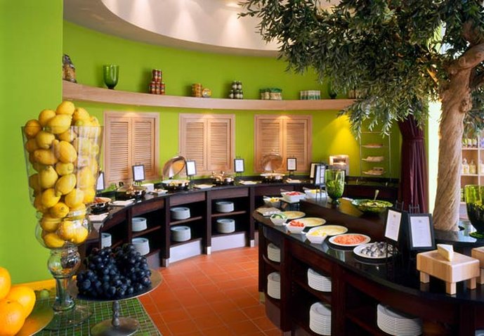 Hotel Courtyard by Marriott Berlin City Center Mediterranean Buffet Oléo Pazzo