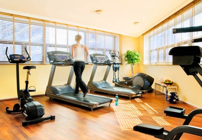 Hotel Courtyard by Marriott Berlin City Center Fitness Center