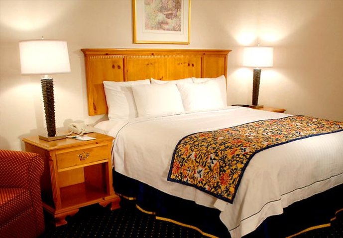 Courtyard by Marriott Binghamton - Vestal, NY