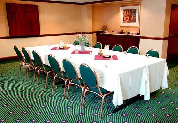 Courtyard by Marriott Binghamton - Vestal, NY