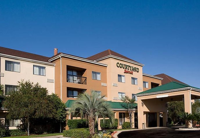 Courtyard-Beaumont