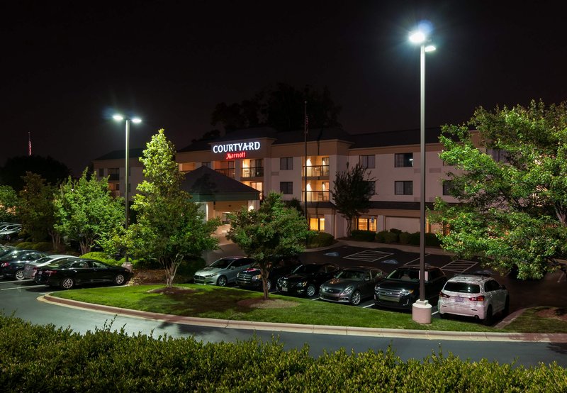 Courtyard-Lake Norman