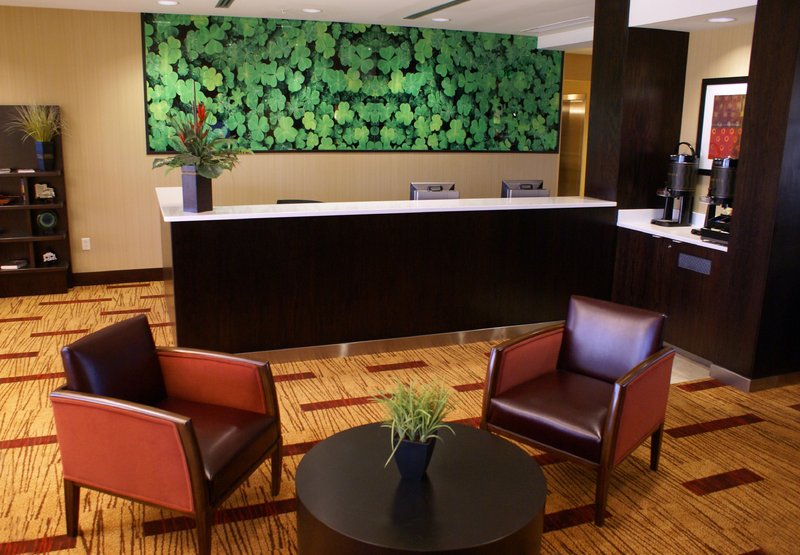 Courtyard By Marriott Lima - Lima, OH