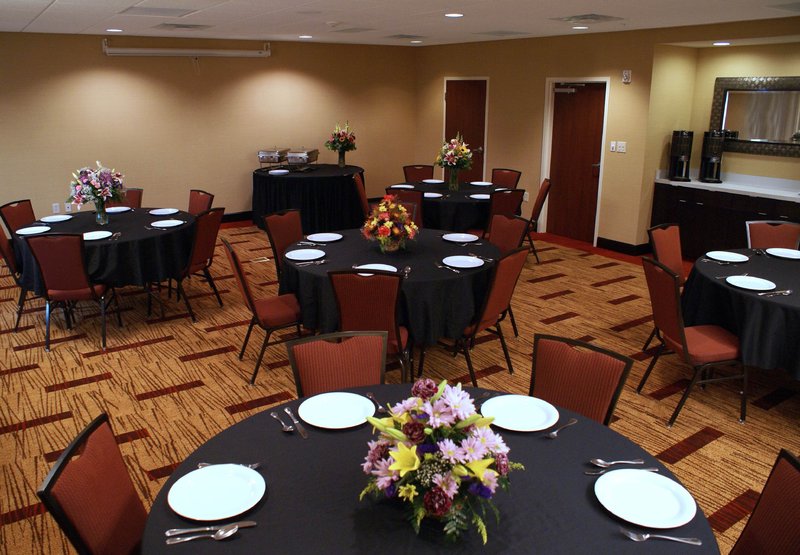 Courtyard By Marriott Lima - Lima, OH