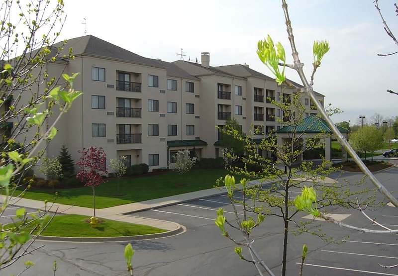 Courtyard-Pontiac
