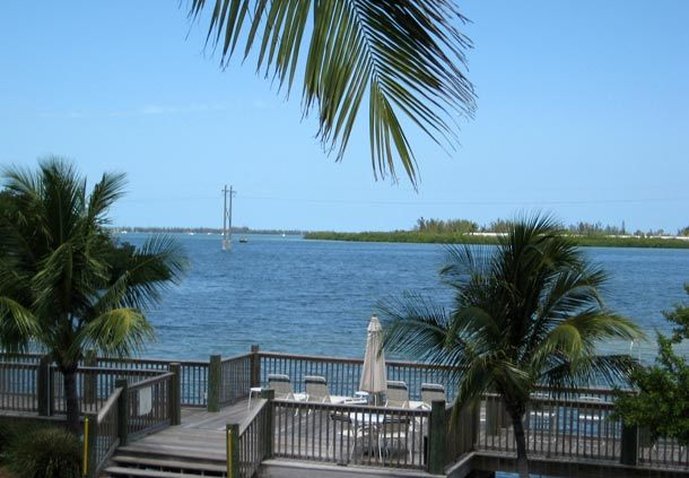 Courtyard-Waterfront - Key West, FL