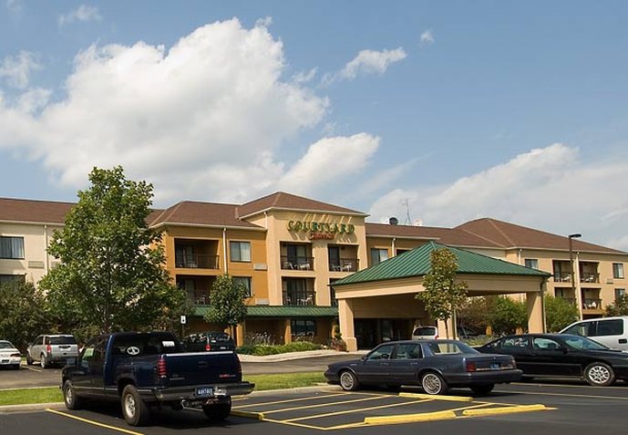 Courtyard by Marriott Flint
