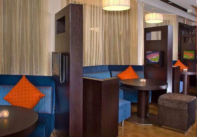 Courtyard By Marriott Lansing - Lansing, MI