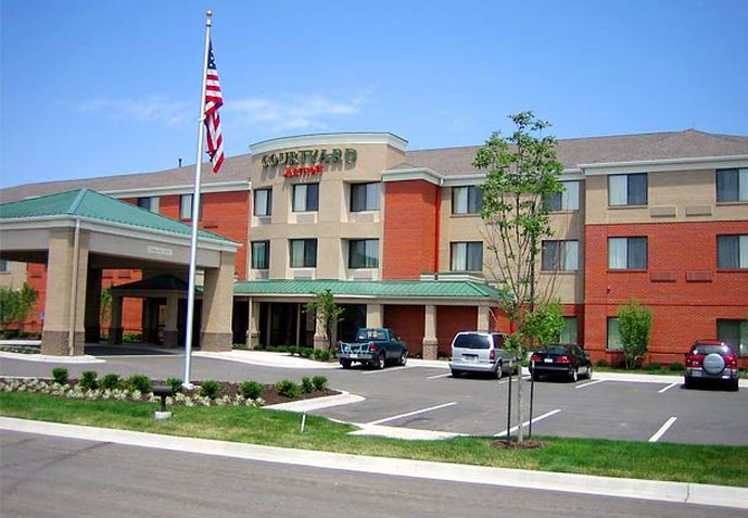 Courtyard By Marriott Kansas City Shawnee - Shawnee, KS