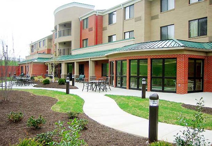 Courtyard By Marriott Kansas City Shawnee - Shawnee, KS