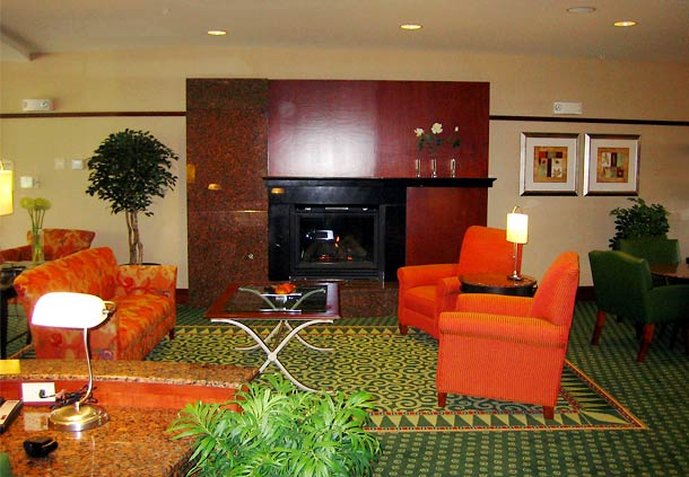 Courtyard By Marriott Kansas City Shawnee - Shawnee, KS