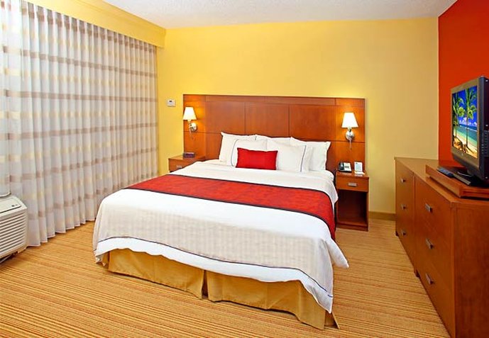Courtyard By Marriott Boca Raton - Boca Raton, FL