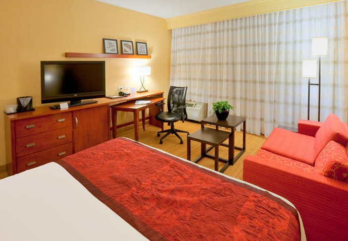Courtyard By Marriott Roanoke Airport - Roanoke, VA