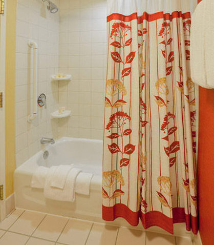 Courtyard By Marriott Roanoke Airport - Roanoke, VA