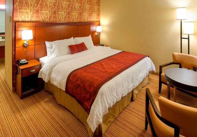 Courtyard By Marriott Roanoke Airport - Roanoke, VA