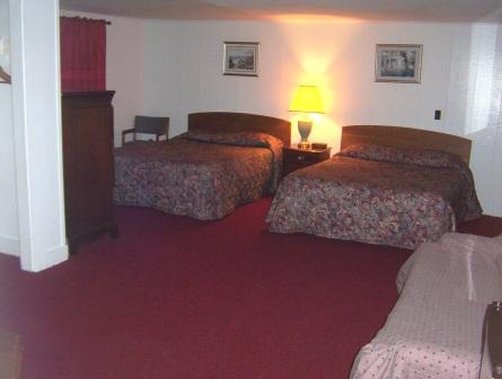 Lancaster Motor Inn - Lancaster, NH
