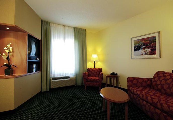 Holiday Inn Express & Suites ATLANTA EAST - LITHONIA - Dunwoody, GA