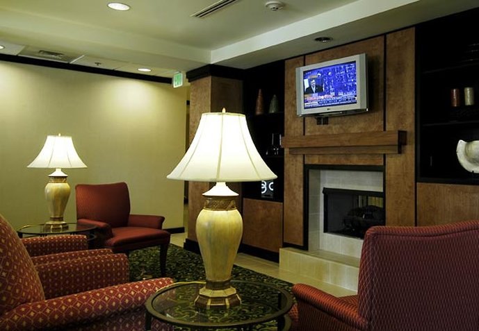 Holiday Inn Express & Suites ATLANTA EAST - LITHONIA - Dunwoody, GA