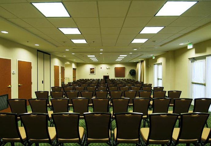 Holiday Inn Express & Suites ATLANTA EAST - LITHONIA - Dunwoody, GA