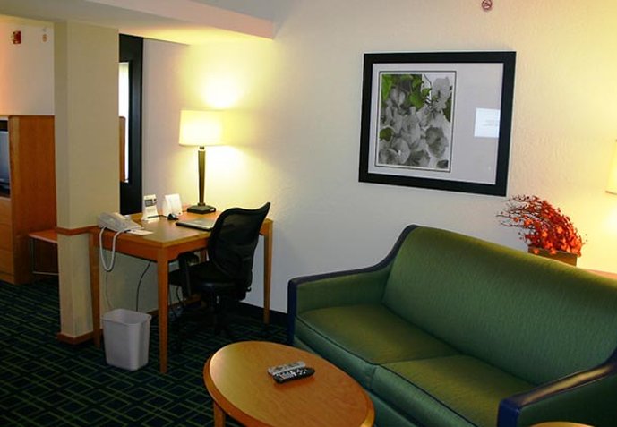 Fairfield Inn & Suites By Marriott Cleveland Avon - Avon, OH