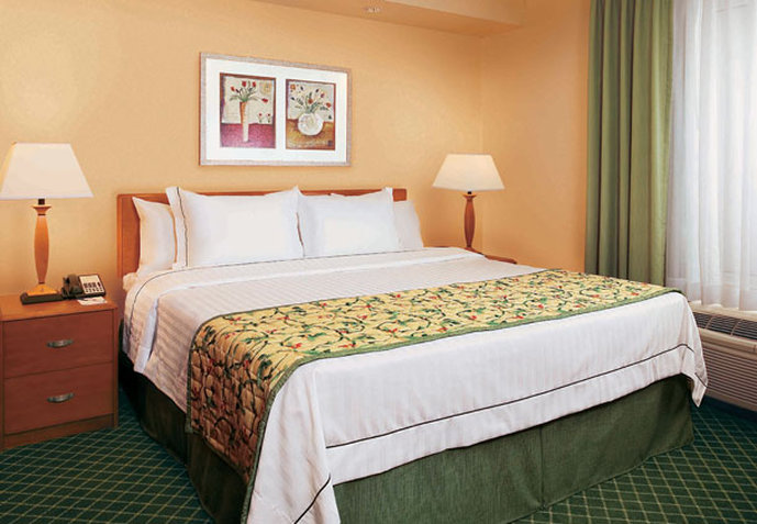 Baymont Inn & Suites Auburn Hills - Auburn Hills, MI