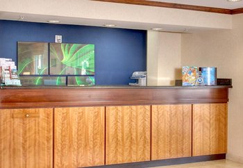 Fairfield Inn & Suites by Marriott - Lobby