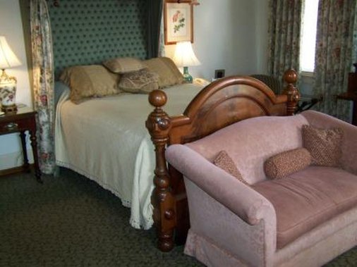 The victoria - Anniston, AL