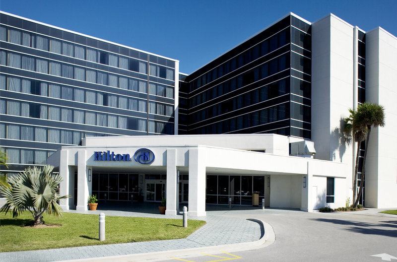 Hilton-Cocoa Beach Oceanfront - Cocoa Beach, FL