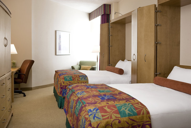 Hilton-Cocoa Beach Oceanfront - Cocoa Beach, FL