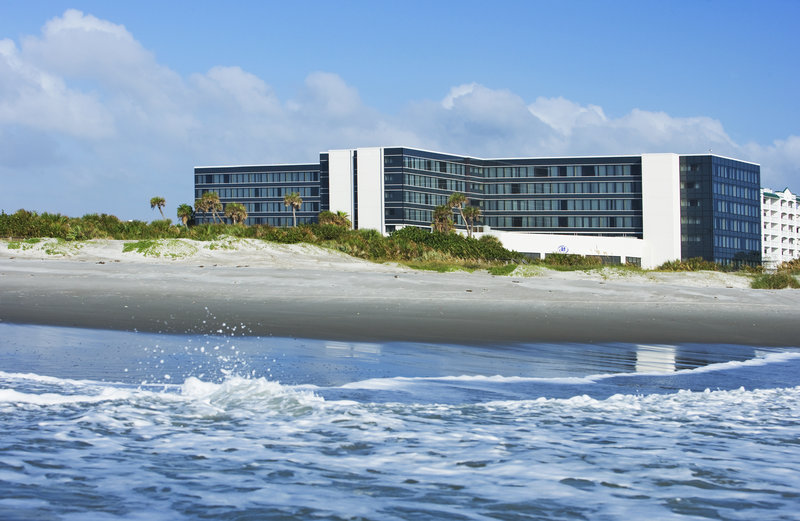 Hilton-Cocoa Beach Oceanfront - Cocoa Beach, FL