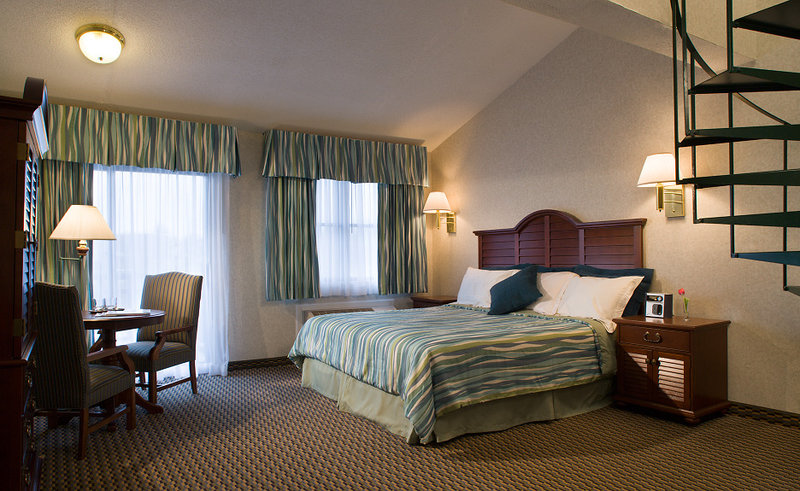 Hyannis Harbor Hotel - Hyannis, MA