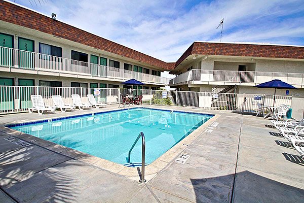 Motel 6 - Palmdale, CA