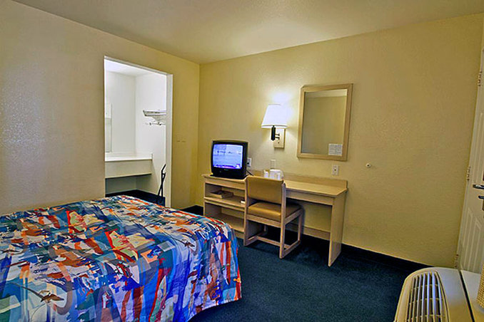Motel 6 - Vallejo, CA