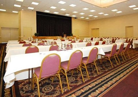 Clarion Hotel - Springfield, MO