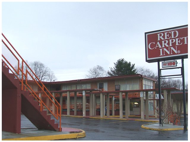 Red Carpet Inn - Blacksburg, VA