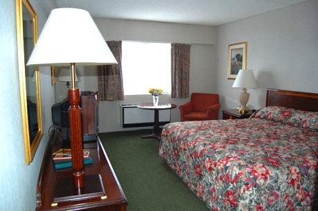 Landmark Inn-Mountain Region - Laconia, NH