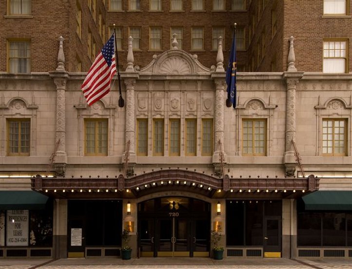 Club Quarters In Houston