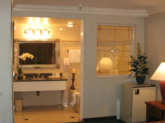 Castaic Inn - Castaic, CA