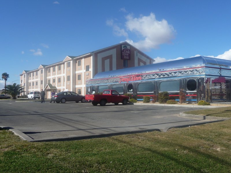 Oak Tree Inn - Yermo, CA