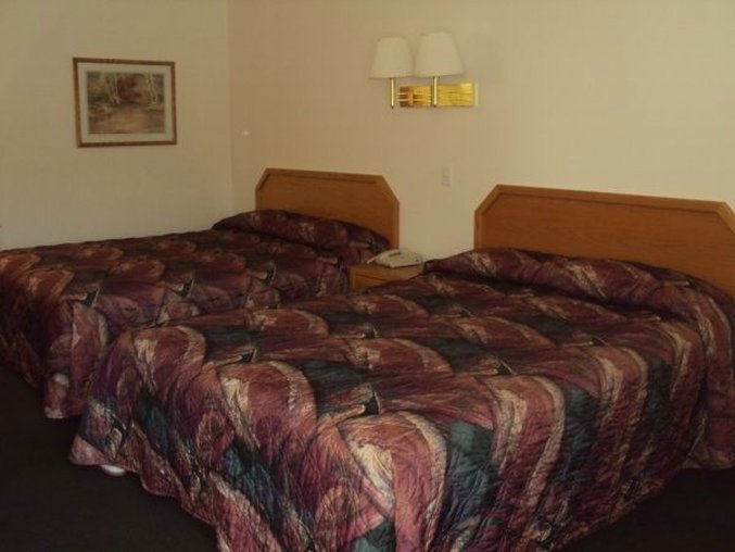 Economy Lodge - Nephi, UT