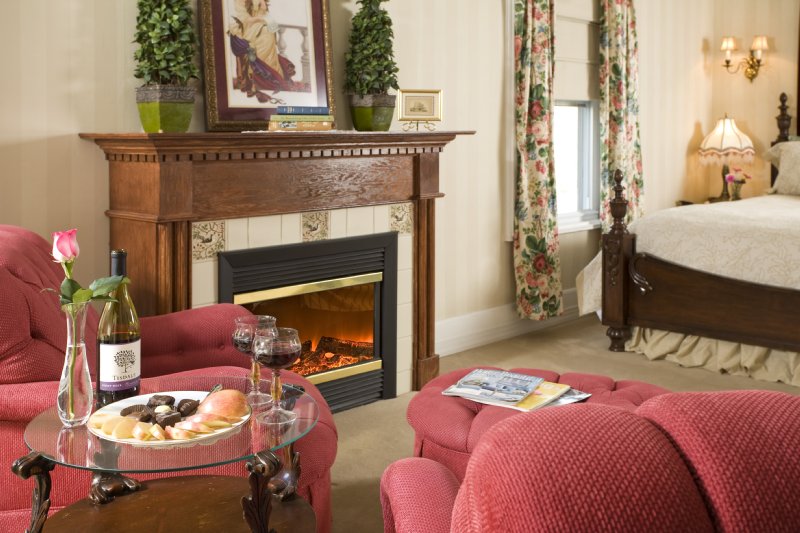 Whistling Swan Inn - Stanhope, NJ