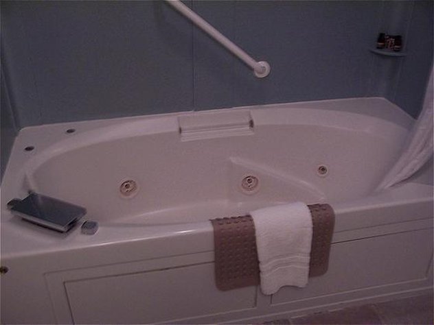 Senator Inn & Spa - Augusta, ME