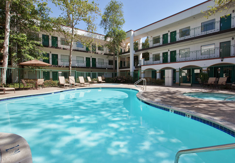 Quality Suites