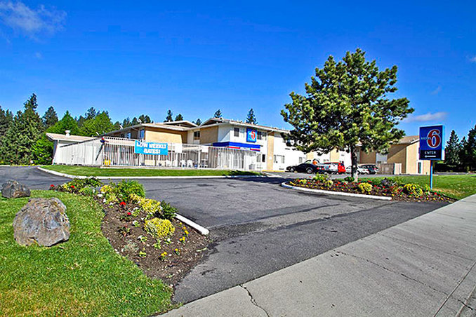 Motel 6