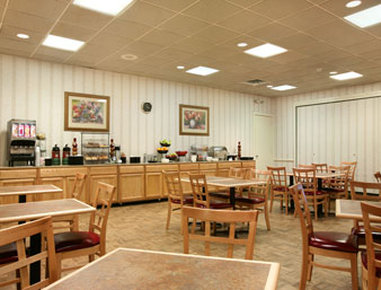 Ramada By Wyndham Ellsworth - Ellsworth, ME